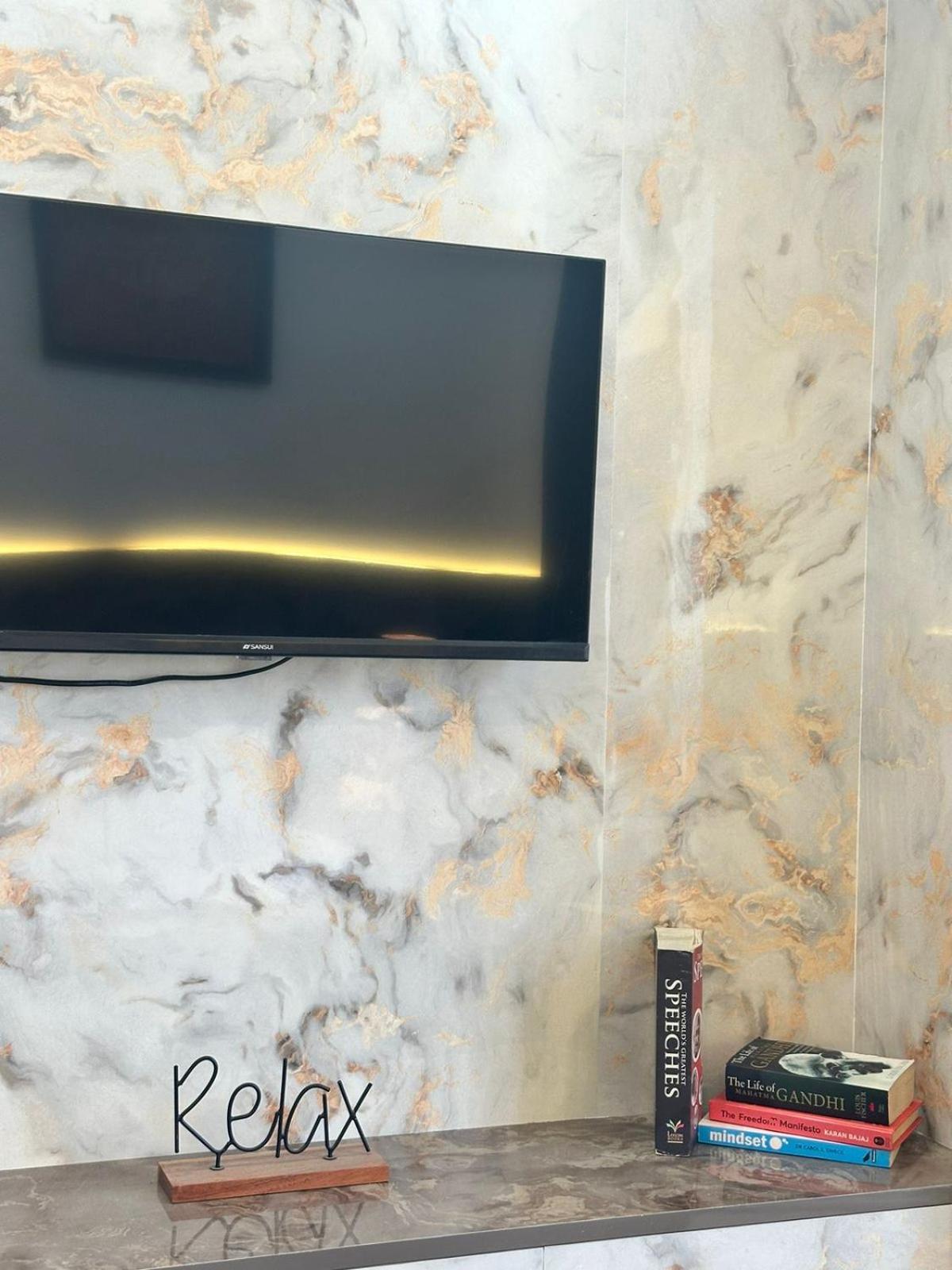 Appartamento Elevate Escapes Greater Noida Esterno foto